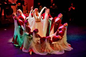 Een leven in folklore: Maak kennis met Cynthia!